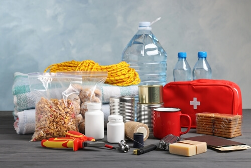 Check out these videos to learn how to build your Emergency Kits