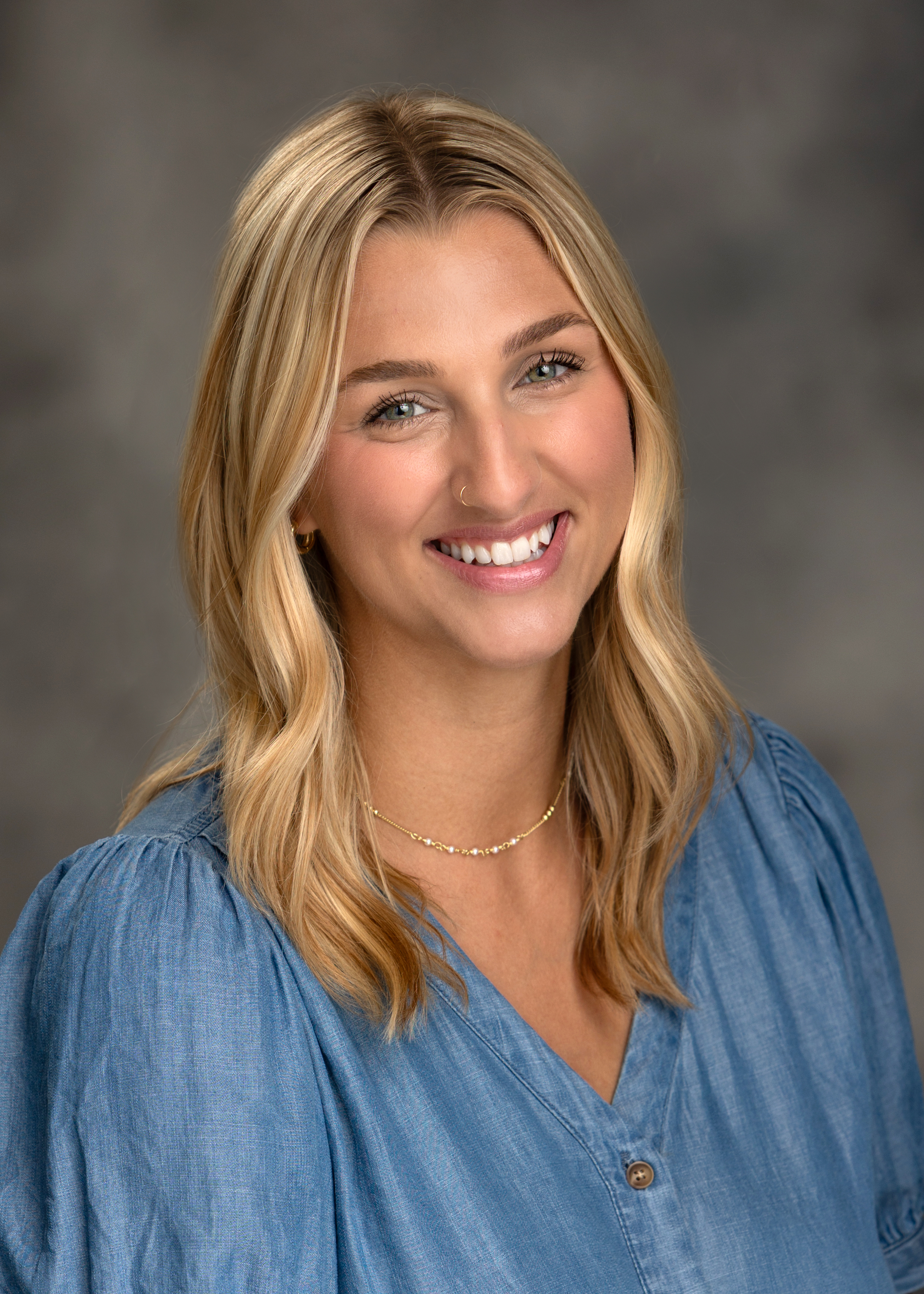 Staff Image Isabel Hinkeldey